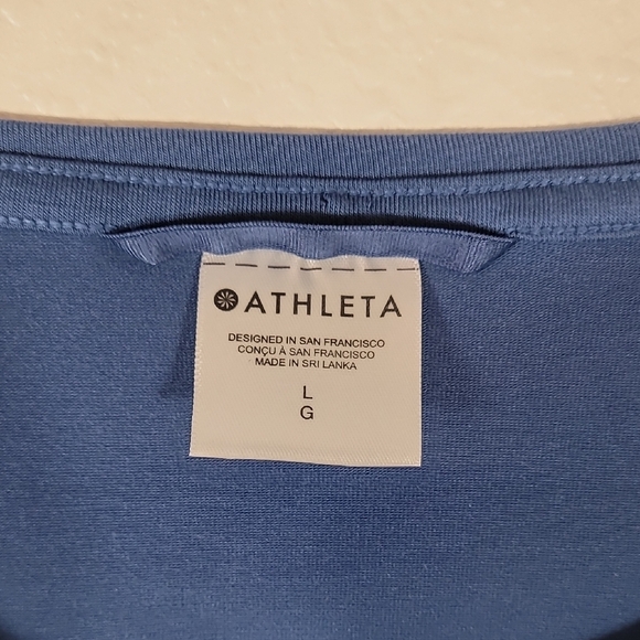 Athleta Air Out Cinch Tee Shirt Size L Blue Short Sleeve Fitted Open Back Stretc - Picture 4 of 13